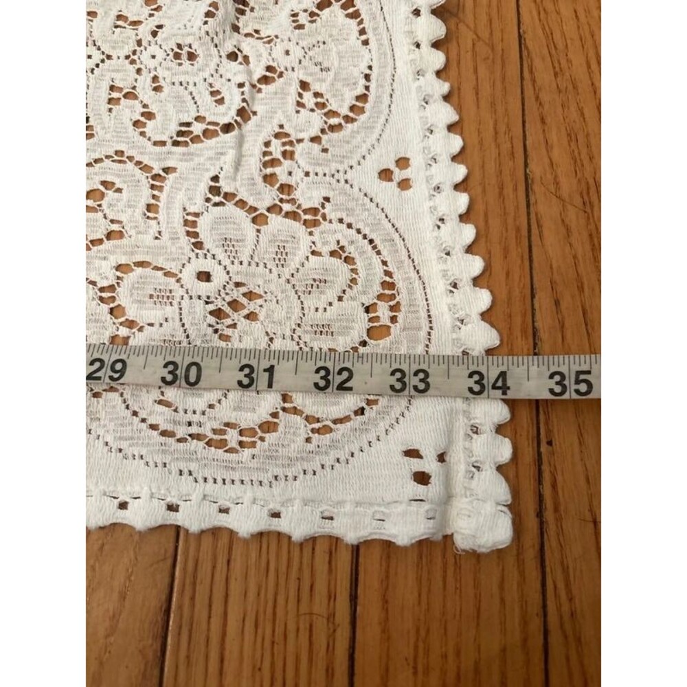 Lace tablecloth vintage handmade doily white floral grandmacore - Picture 7 of 7